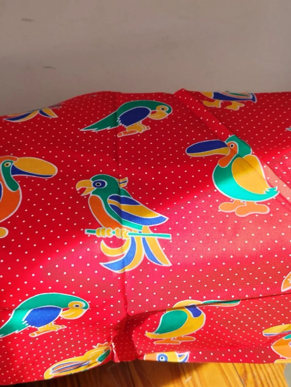 Vintage Fabric - Funky Parrots